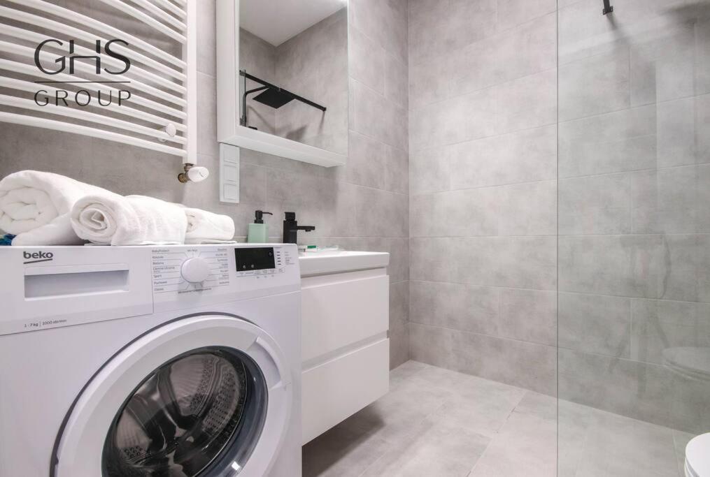 Stylowy Apartament Blisko Dworca Glownego Apartman Krakkó Kültér fotó
